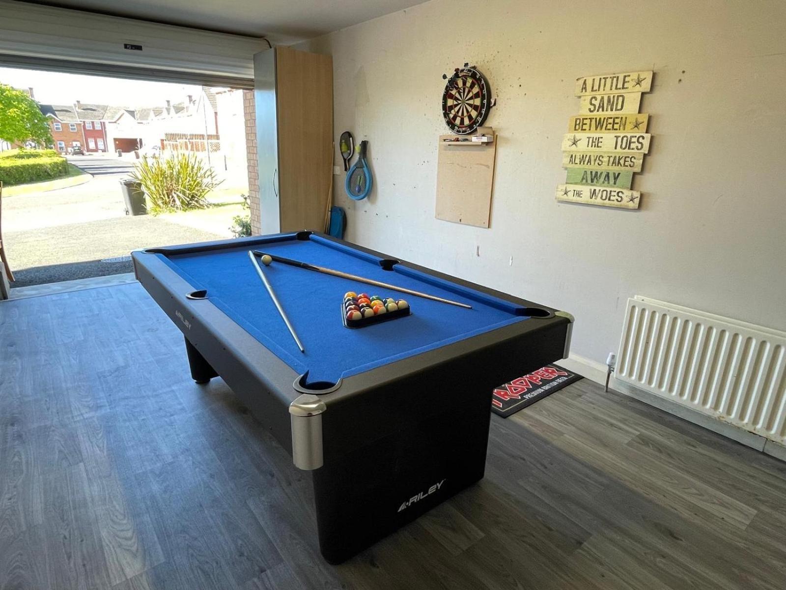 Luxury Portrush Holiday Homes - The Green, Portrush Sleeps 12 - 5 Bedrooms المظهر الخارجي الصورة